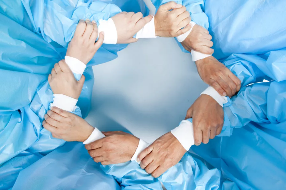 Collaboration avec les meilleurs implantologues